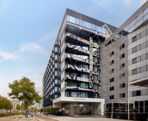 Stadsdriehoek Hotel | Haven Hotel Rotterdam, Curio Collection by Hilton