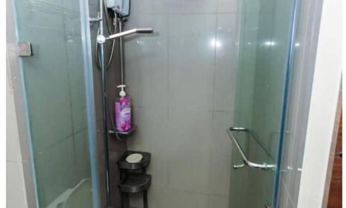 Legazpi Village Apartment | Haven & Humor: Cozy Meets Cool Makati Gym Swim 300