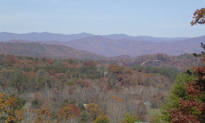 Murphy Cabin | Haven in the Hills! Spectacular Views, River Access, & 5-Star Amenities!