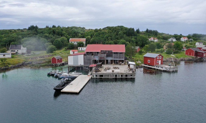 Herøy House | Havkanten Gjestehus