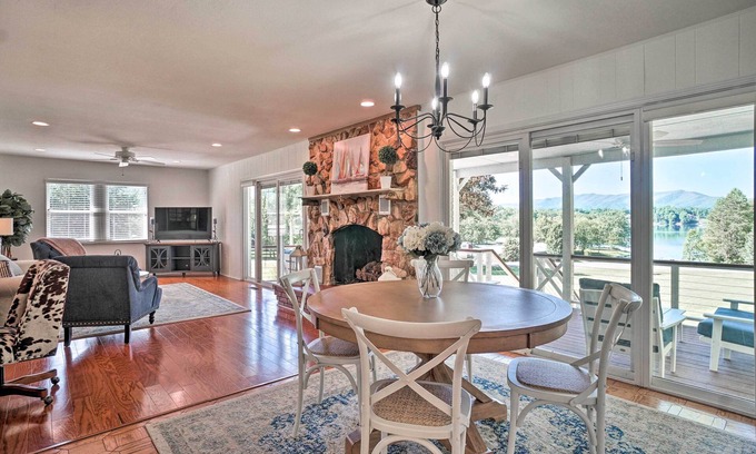 Hayesville House | Hayesville Lake Getaway w/Balcony & Mtn Views!