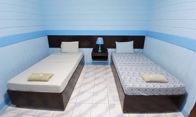 Downtown Tacloban Hotel | Hayward Travel Inn