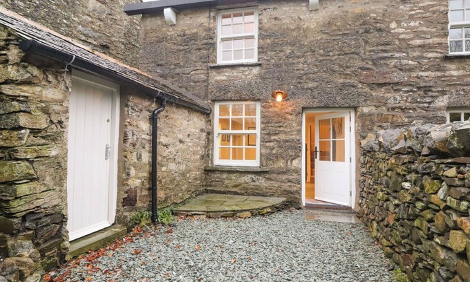 Low Newton Cottage | HAZELRIGG COTTAGE, pet friendly, with open fire in Newby Bridge