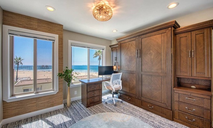 Santa Ana Heights Apartment | HB Ocean View Condo on the Sand