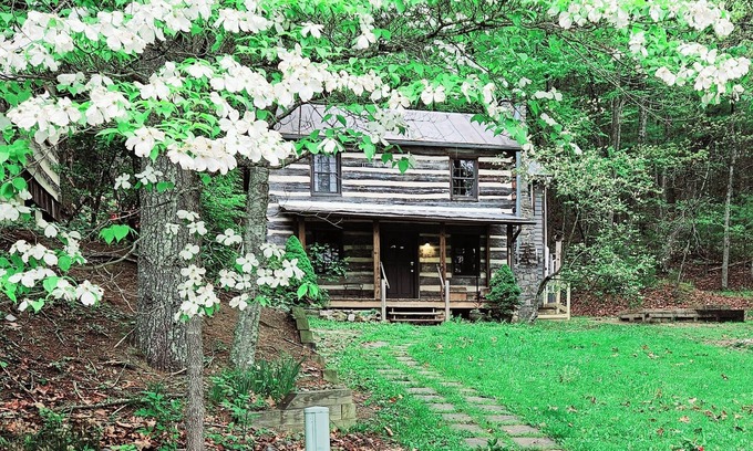 Head Waters Cabin | Healing Waters Cabin
