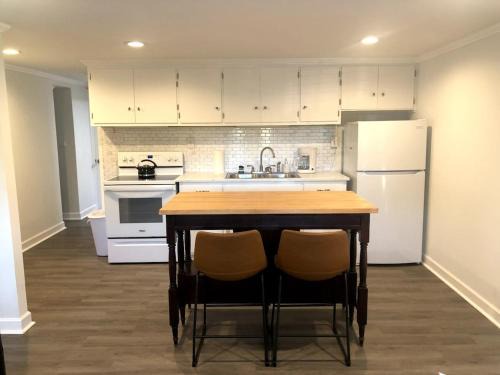 Hickory Apartment | Heart Of Hickory Home #2 Open Layout Studio Apt