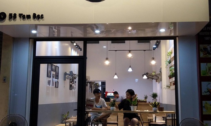 Hai Phong Apartment | Heart of walking street, wonderful river view, awesome place to stay!