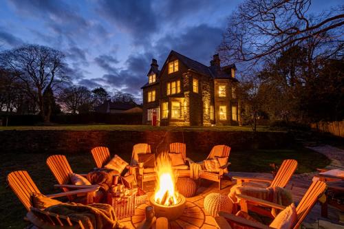 Buxton House | Hearthside Park Road