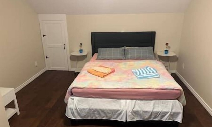 Courtland House | Heaven Retreats Luxurious Room