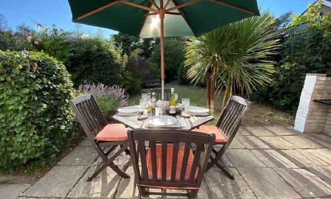 Llandudno Junction Cottage | HEDD cottage on doorstep of Snowdonia National Park