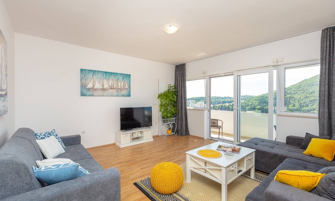 Babin Kuk Apartment | Hedera Estate, Hedera A46