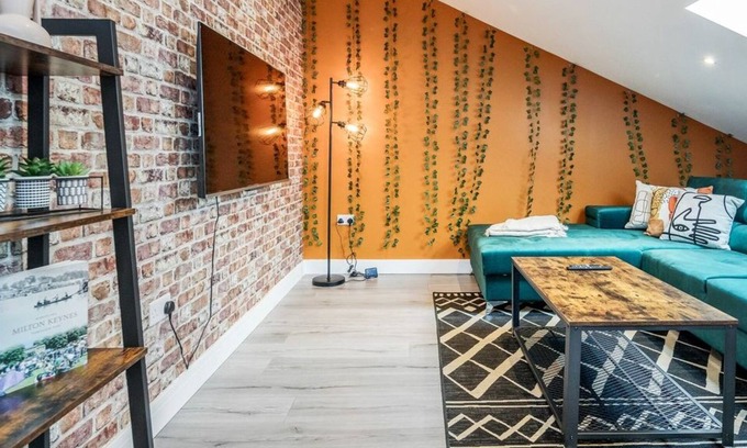 Yardley Gobion Apartment | Heliodoor Apartments Milton Keynes 2-Bedroom Flat