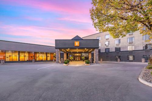 Lewiston Hotel | Hells Canyon Grand Hotel, an Ascend Collection Hotel