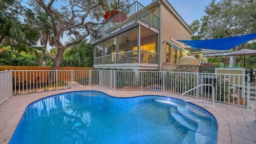 Bay Isle House | Hemingway House - 117