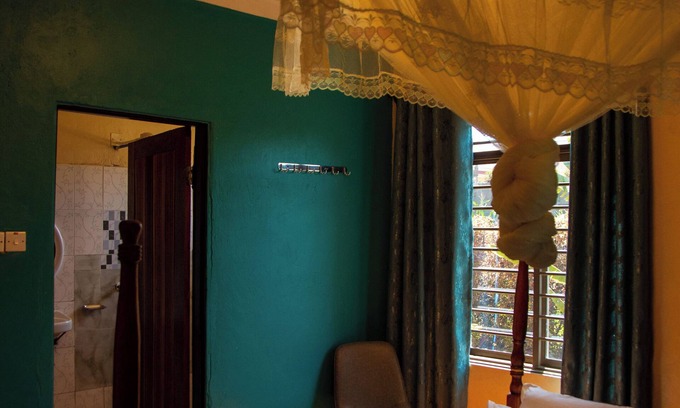 Kamuli Bed & Breakfast | Henotes B&B