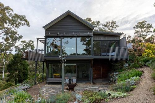 Hepburn House | Hepburn Rise