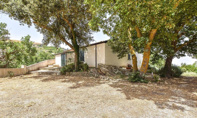 Corleone House | Here you will find your oasis of peace and nature in the forests of Sicily.