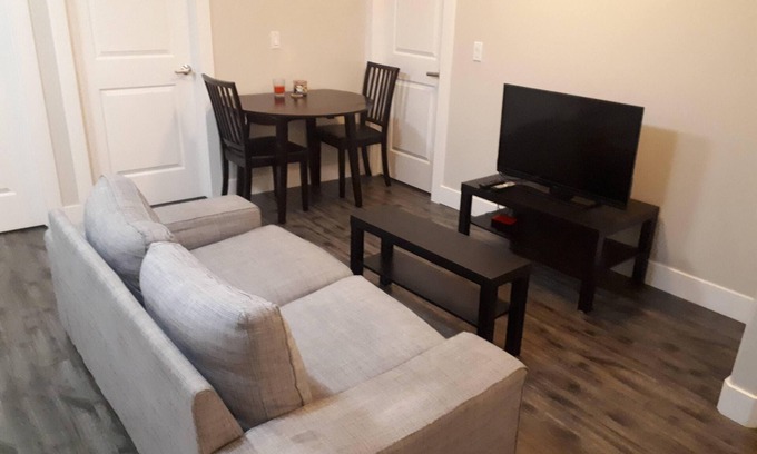 Timberlea Apartment | Heritage 2 Bedroom Deluxe Apartment