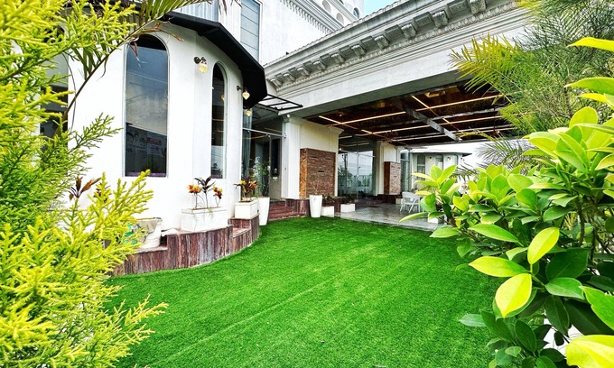 Malabar Hill Apartment | Heritage Homestays