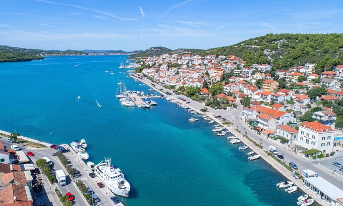 Tijesno Hotel | Heritage Hotel Tisno