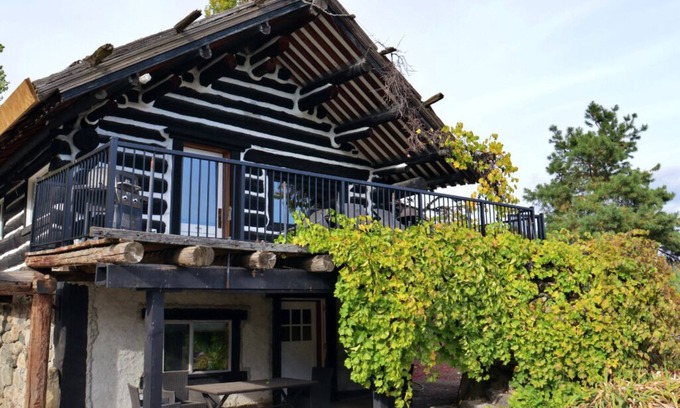 Okanagan-Similkameen House | Heritage House at Rust Wine Co.