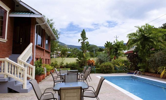 Port of Spain House | Heritage Inn