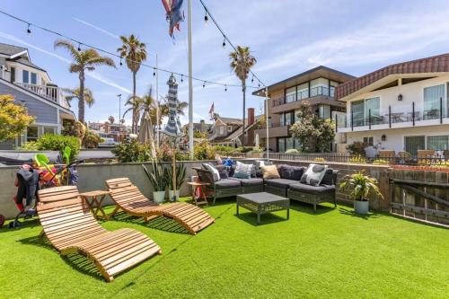 Hermosa Beach House | Hermosa Bungalow 1920s Charm Steps to the Strand