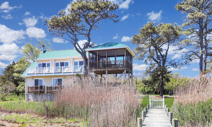 Deep Hole House | Heron's Cove on Salt Meadow - Pet friendly, waterfront home!