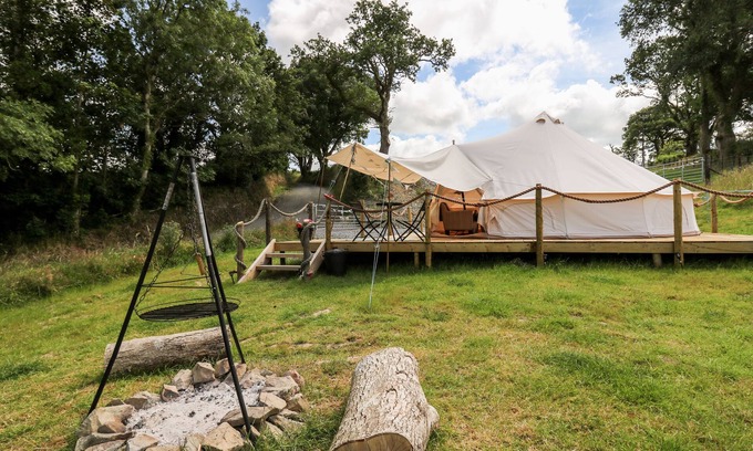 Llandysul Cottage | HERON'S RETREAT, pet friendly, country holiday cottage in Llandysul