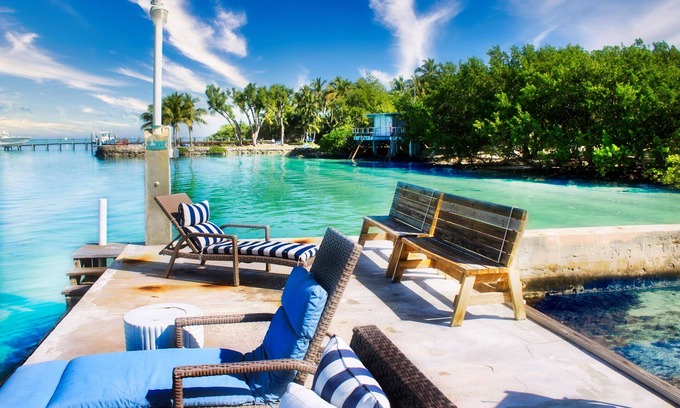 Key Largo House | Heron Studio at Popps Motel – Tranquil Bayfront Retreat