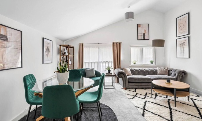 Hertford Apartment | Hertford Riverside Retreat + Gym