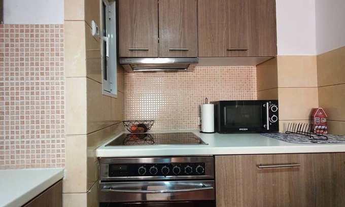 Mets Apartment | Hestia-Walk to Ancient & Modern Athens like localn