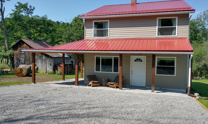 Seneca Rocks House | Heydt Homestead
