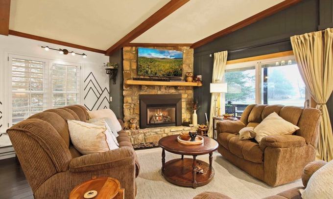 Beech Mountain House | Hibernation Station: Golf Course Retreat