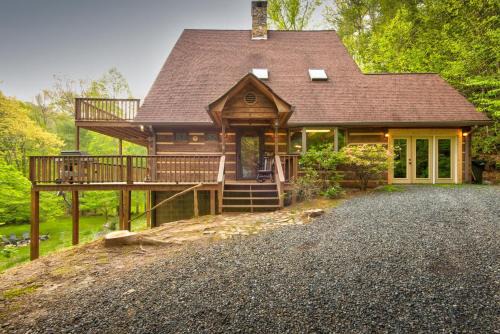 Fleetwood House | Hidden Creek Cabin
