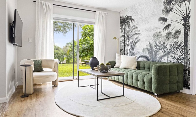 Cutler Bay Apartment | Hidden Garden, Miami Escape, Parking and Spacious