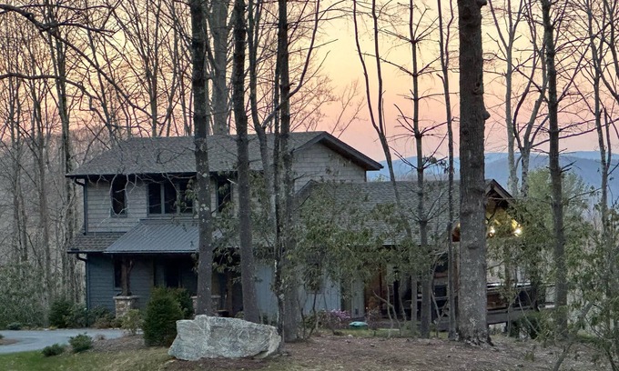 Beech Mountain House | Hidden Gem at Eagles Nest - hot tub, indoor/outdoor fireplace, fire pit, views, pet friendly