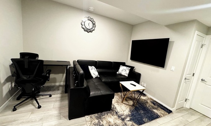 Southwest Calgary House | Hidden Gem: Modern 2BR | 2 Bathroom Suite with Private Entrance