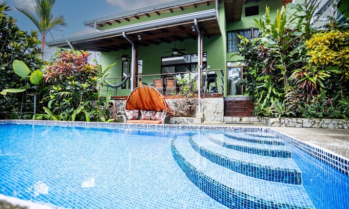 Manuel Antonio House | Hidden Oasis with Pool, Close to Beach, Restaurants & Stores