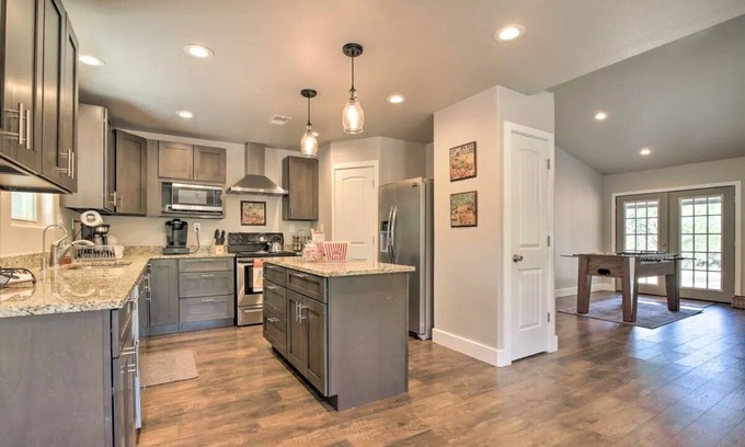 Oatmeal House | Hidden Treasure Hill Country Villa