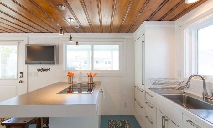 Laguna Beach House | Hideaway Cottage - Renovated Private Retreat, just steps to the beach!