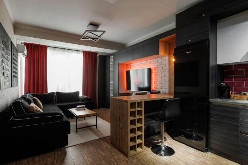 Chisinau Apartment | High-End 1,5 BR with Park View, Fast Wi-Fi and Walk to Mall - GrandStay md