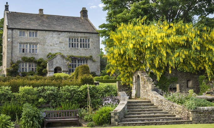 Appletreewick House | HIGH HALL, family friendly, with hot tub in Appletreewick