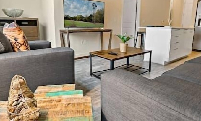 Bluemont Apartment | High Line | Ballston | Luxury Living | Location