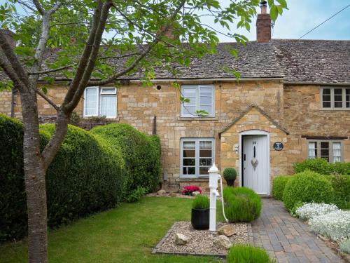 Ebrington House | High Pump Cottage