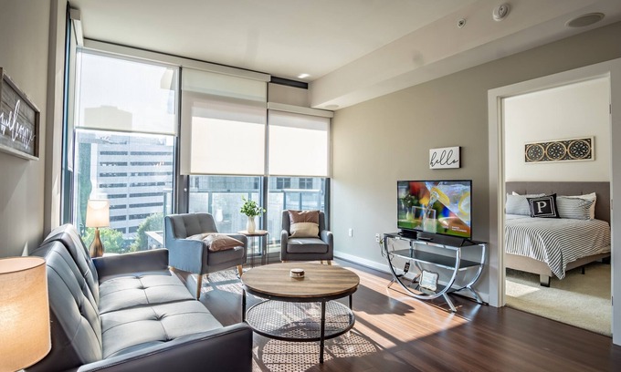 Lenox Apartment | High Rise 2 Bedroom apartment in a Great location by RedAwning