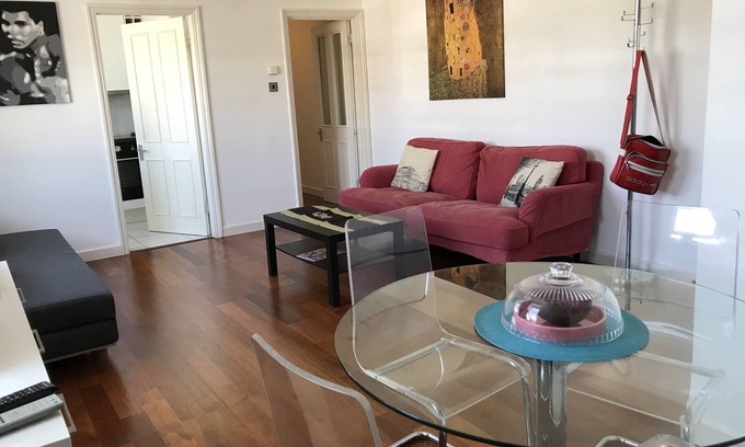Royal Borough of Kensington and Chelsea Apartment | High Street Kensington Rooftop Apartment