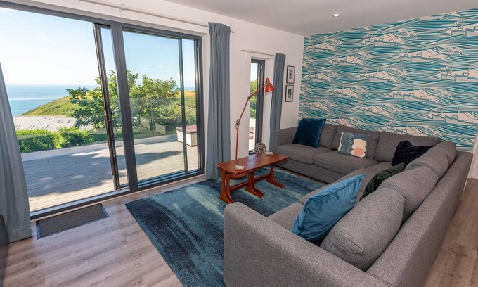 Mortehoe House | High Tide - Six Bedroom House, Sleeps 12
