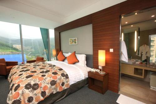 Sabuk Hotel | High1 Grand Hotel Convention Tower