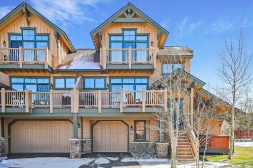 The Highlands House | Highland Greens 56 townhouse